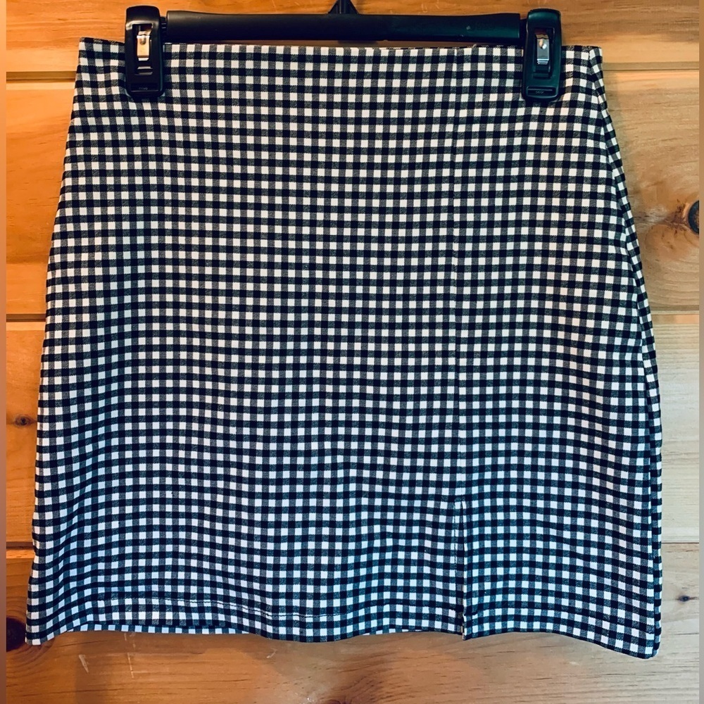 Women’s Shinestar Black And White Checkered Skirt Size M NWT